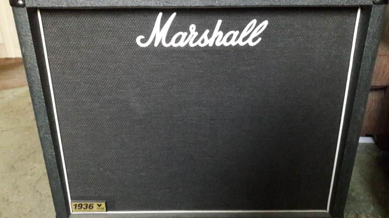 Marshall 2x12 Cab 1936 model with 2 new Vintage 30 Speakers