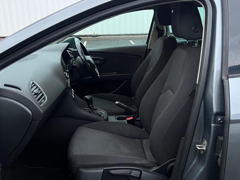 2016 SEAT Leon 1.6 TDI 110 SE Dynamic Technology 5dr DSG HATCHBACK Diesel Automatic