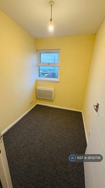 3 bedroom house in Thamley, Purfleet, RM19 (3 bed) (#2652706)