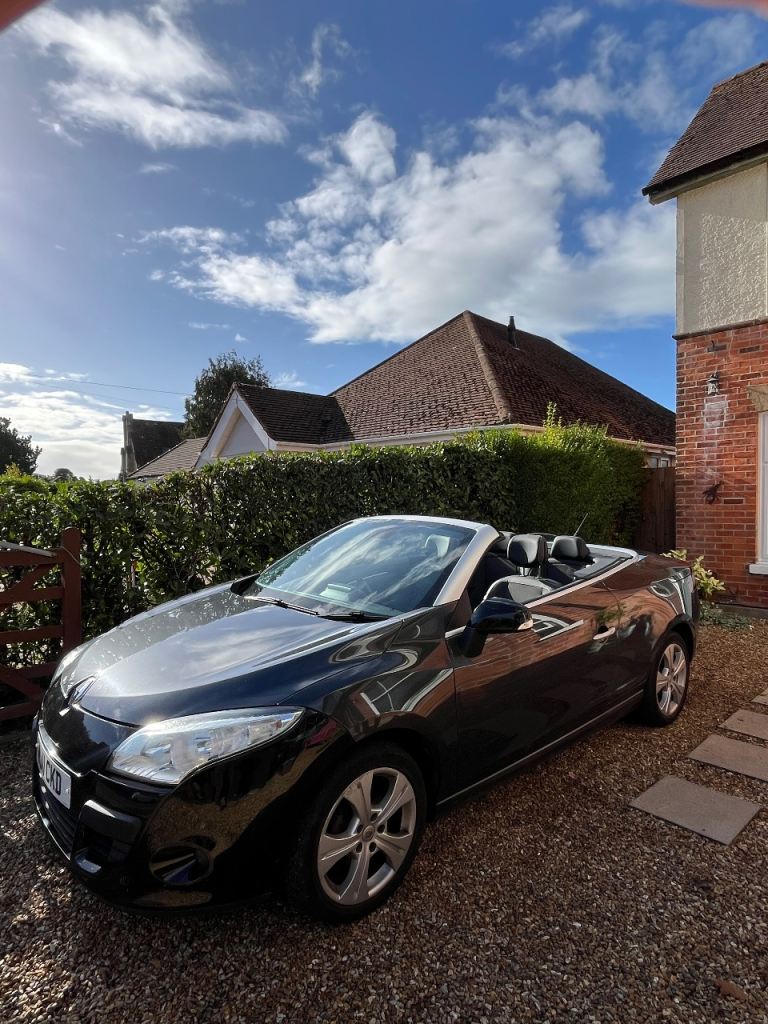 Renault, MEGANE, Convertible, 2011, Automatic CVT, 1997 (cc), 2 doors