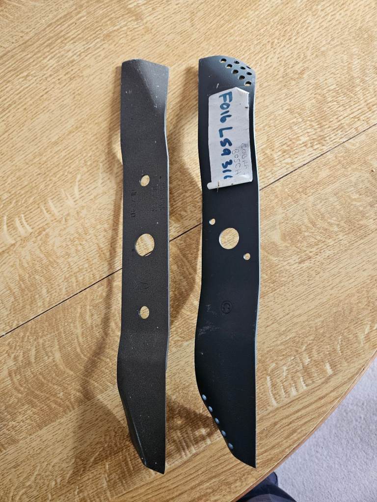 2 new lawnmower blades