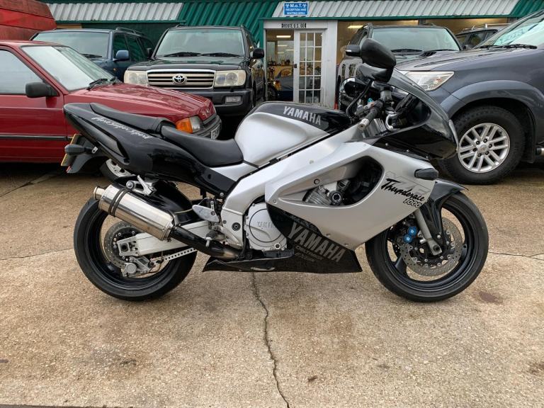  Yamaha YZF1000R EXUP THUNDERACE ICONIC 145 BHP SPORTS TOURER CLASSIC MOTORCYCLE