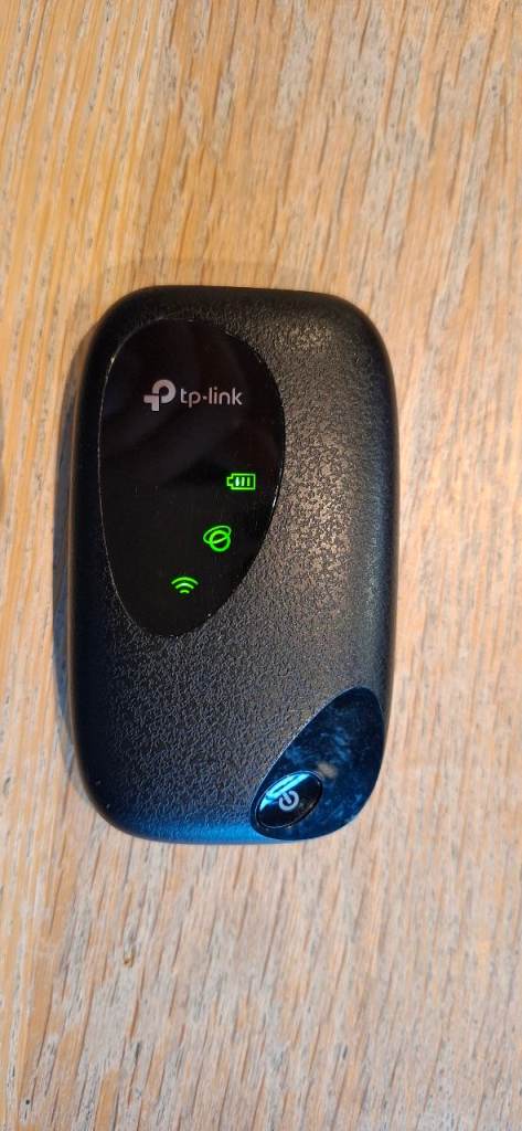 TP-Link M7200 LTE Mobile WiFi Device