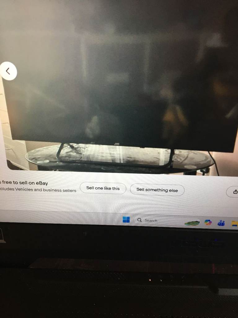 JVC Smart tv 40" Free