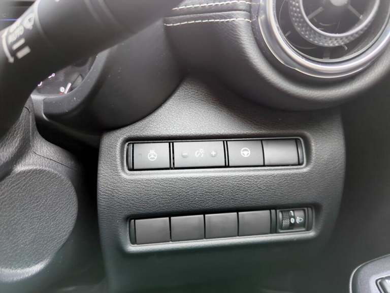 2023 Nissan Juke 1.6 Hybrid Tekna 5dr Auto HATCHBACK PETROL/ELECTRIC Automatic