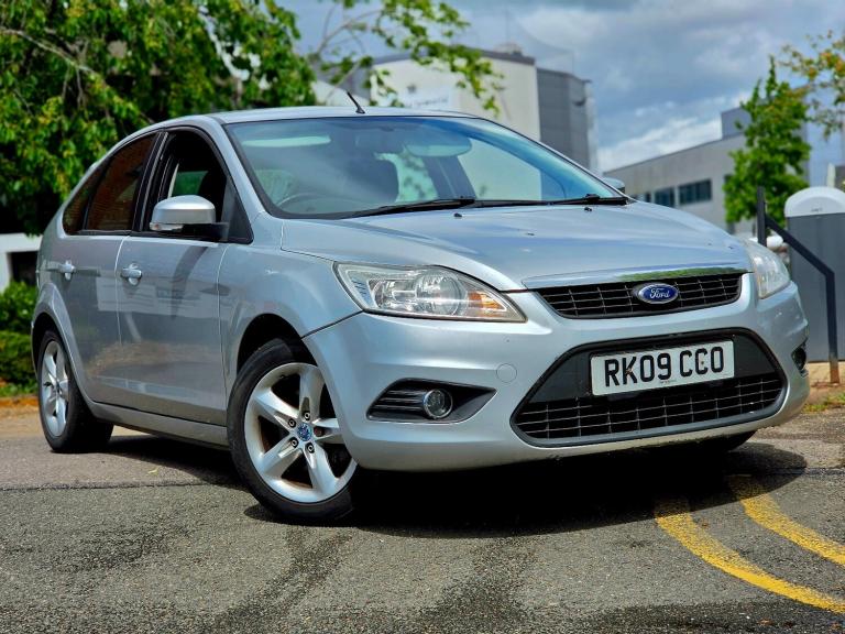 2009 Ford Focus 1.6 Zetec 5dr Auto HATCHBACK Petrol Automatic