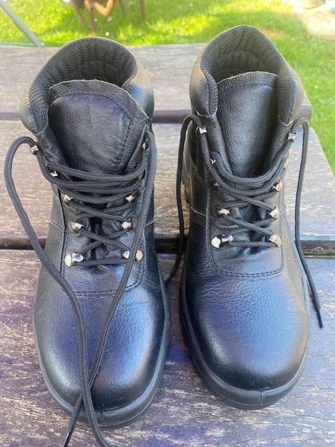 New Steel Toe Cap Black Boots  Size  5 