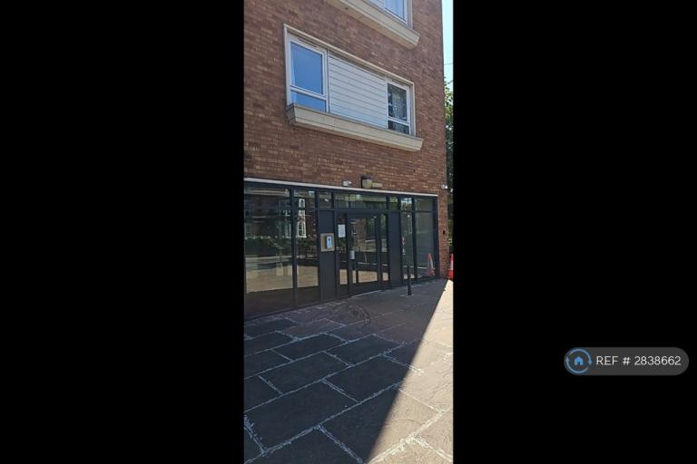 1 bedroom flat in Woodborough Road, Nottingham, NG3 (1 bed) (#2838662)