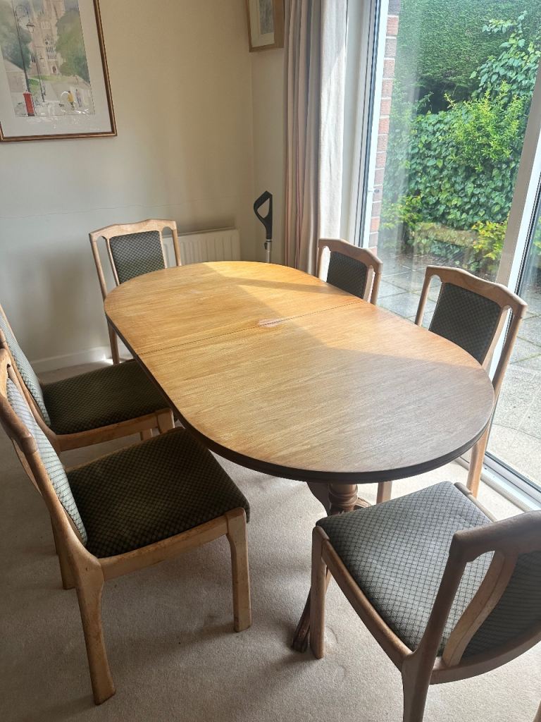 Extending Dining Table and Chairs – Wooden, Good Used Condition
