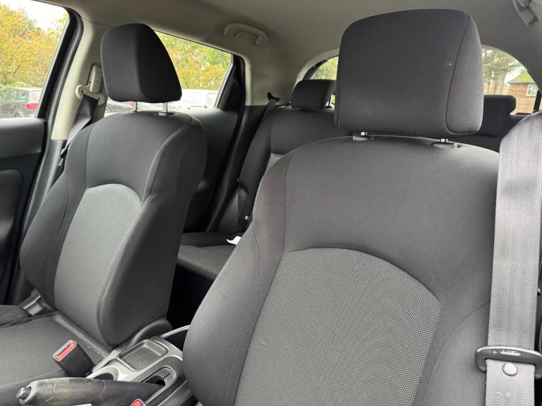 2013 Nissan Juke 1.6 Acenta 5dr HATCHBACK Petrol Manual