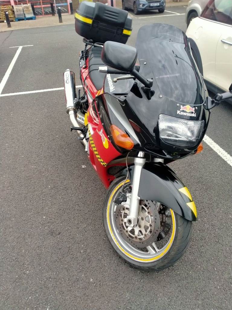Kawasaki ZZR 600 1995, 592 (cc)
