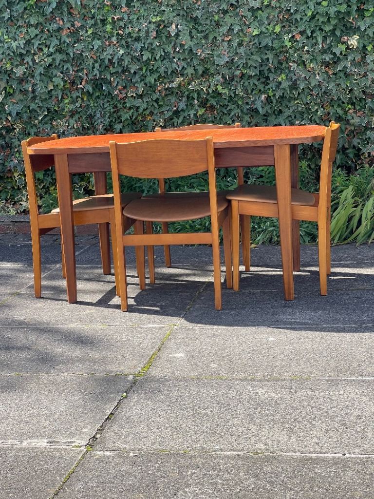 Retro mid century dining 