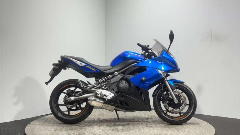 Kawasaki Er ER6 2010 ONLY 16K MOT SERVICED COMMUTER A2 BIKE 650CC TWIN