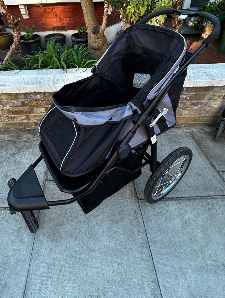 Dog carrier stroller 