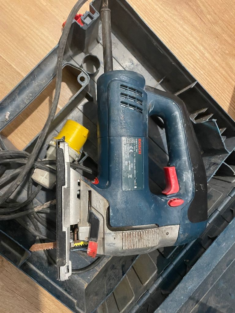 Bosch GST 135 BCE Professional Jig Saw 110v 720 watt used in case