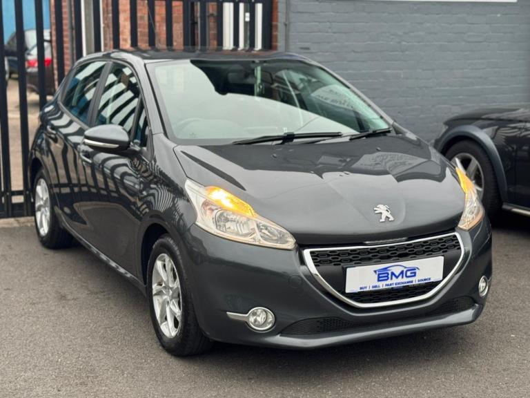 Peugeot 208 1.2 VTi Active Euro 5 5dr Petrol Manual