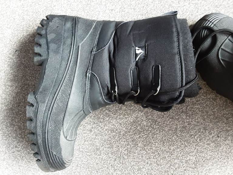 Waterproof  boots 