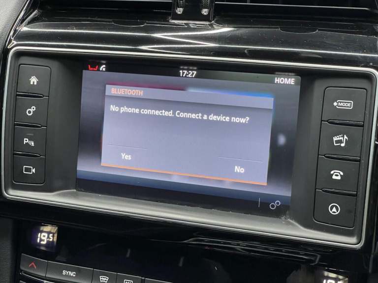 2016 Jaguar F-Pace 3.0d V6 S 5dr Auto AWD ESTATE DIESEL Automatic