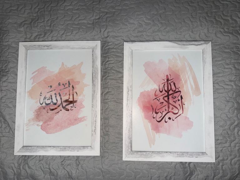 2 marble A4 picture frames with FREE prints