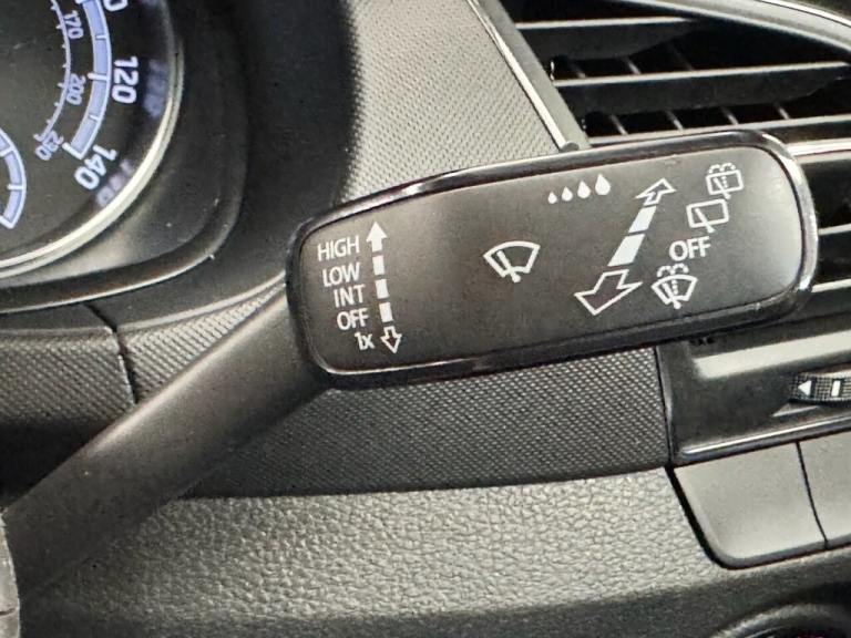 2019 Skoda Fabia 1.0 COLOUR EDITION FIVE DOOR 60 BHP + PARKING SENSORS Hatchback Petrol Manual