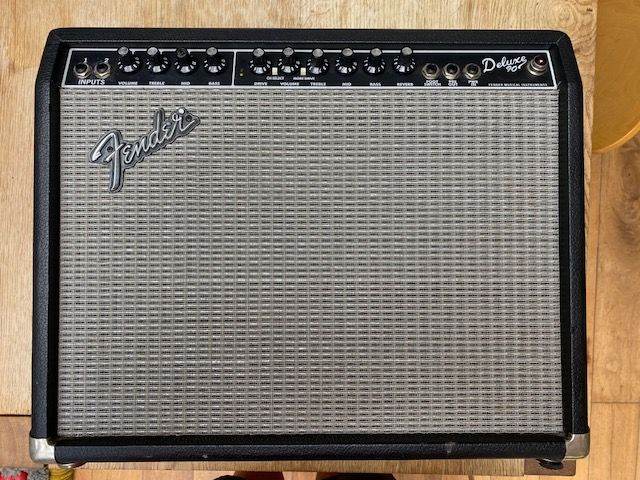 Fender Deluxe 90 2-channel guitar combo 90 watts (with reverb)