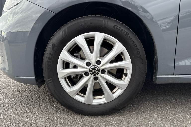 2024 Volkswagen Caddy Maxi 2.0 TDI 122 Life 5dr DSG Van DIESEL Automatic