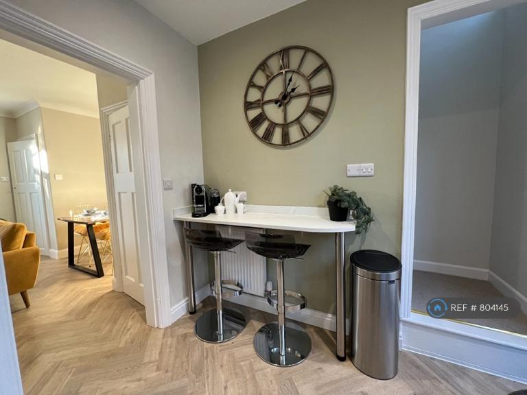 2 bedroom house in Sandileigh Avenue, Knutsford, WA16 (2 bed) (#804145)