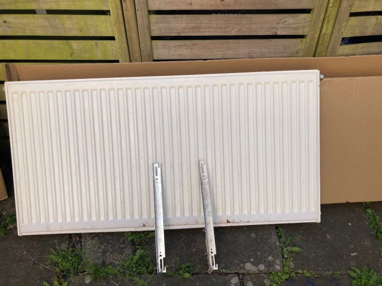 White radiator 120cm x 60cm FREE 