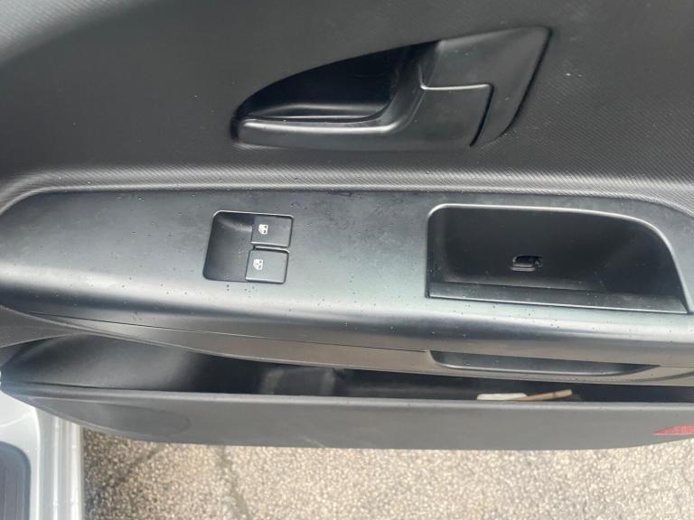 2010 Kia Ceed 1.6 CRDi 1 Euro 4 (s/s) 5dr HATCHBACK Diesel Manual