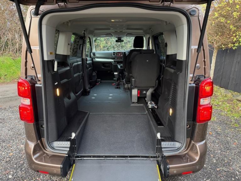  Citroen SpaceTourer SPACETOURER FEEL BLUEHDI RIDE UPFRONT WHEELCHAIR Diesel