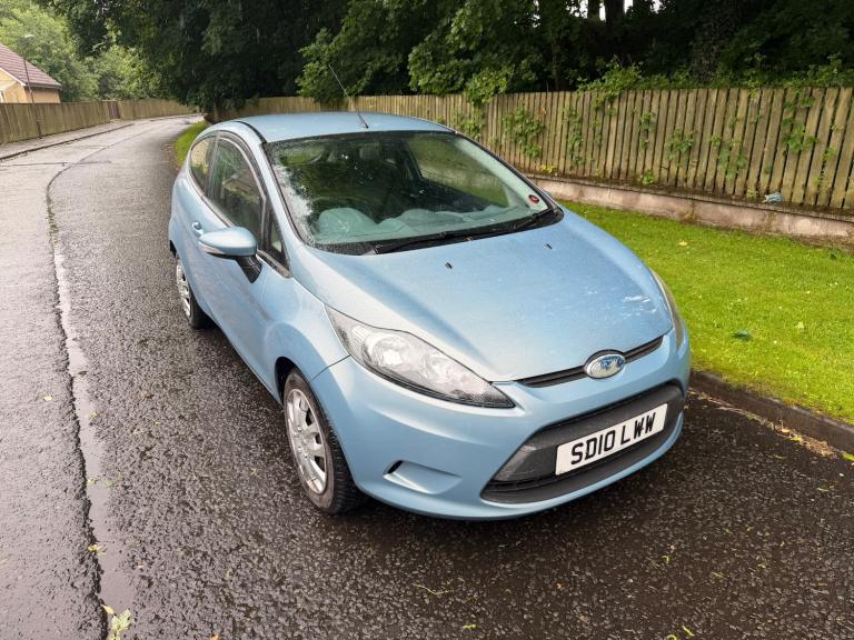 FORD FIESTA EDGE 1.2L (2010) full mot family car.
