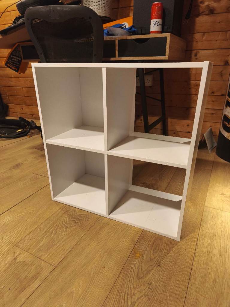 White 4-Cube Storage Unit / Bookshelf – Good Condition