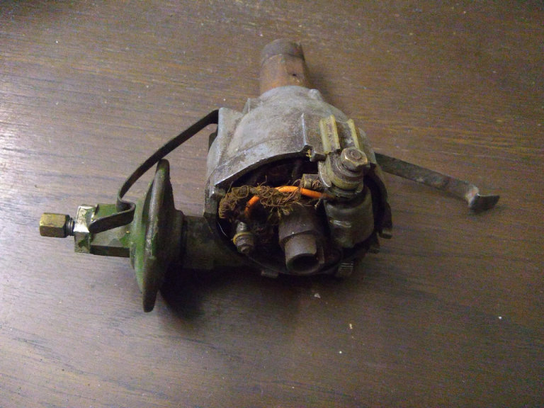 Morris Minor Distributor