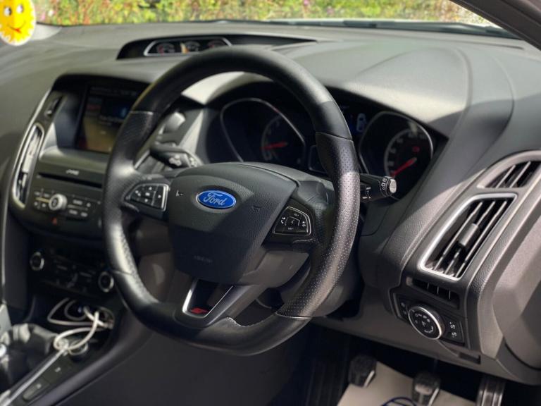 2015 Ford Focus 2.0T EcoBoost ST-2 5dr HATCHBACK PETROL Manual