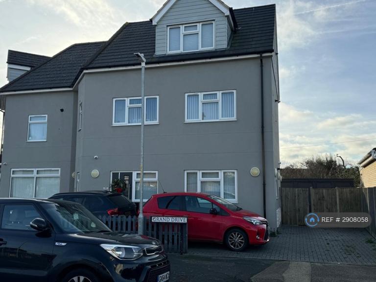 1 bedroom flat in Sea Street, Herne Bay, CT6 (1 bed) (#2908058)