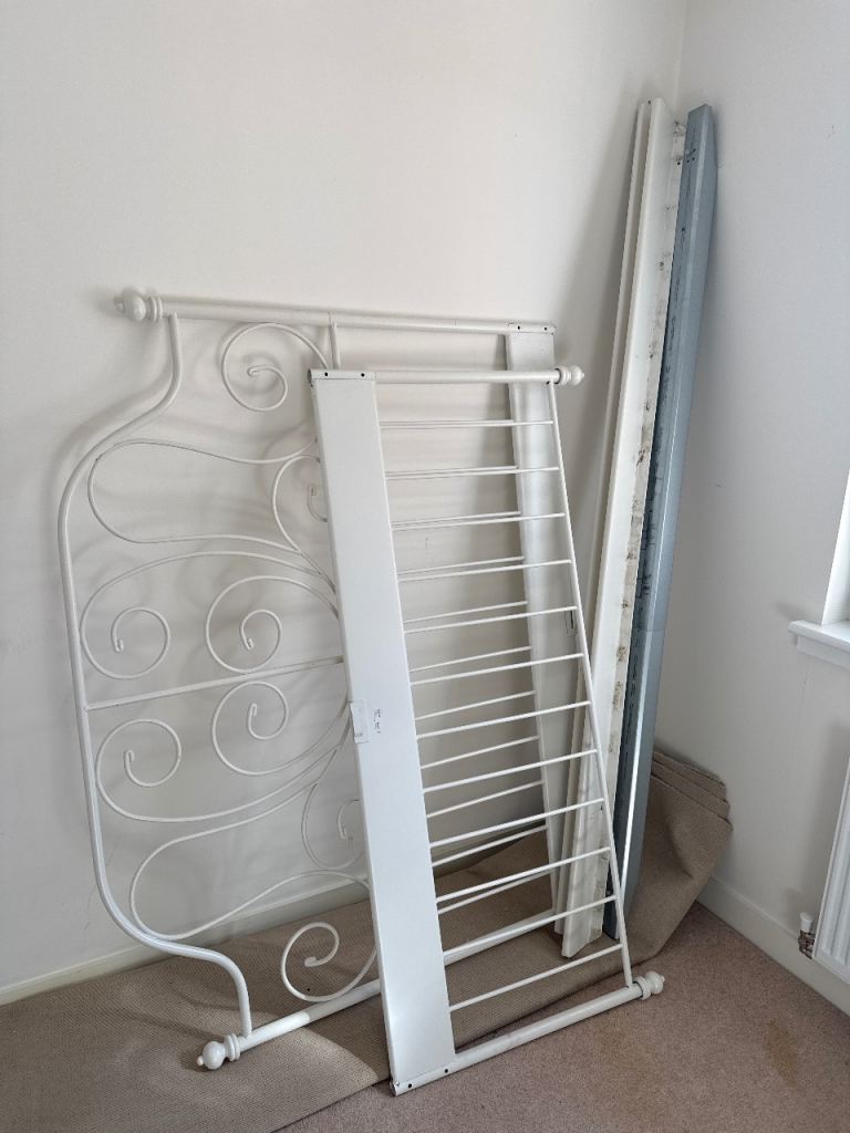 Various bedding parts 