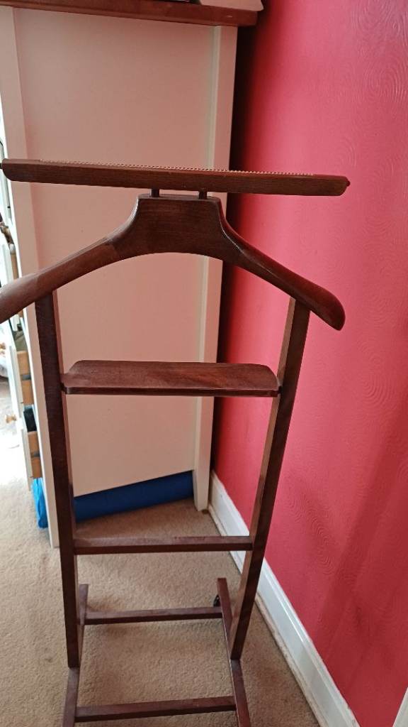 Wooden Valet Stand – Good Condition