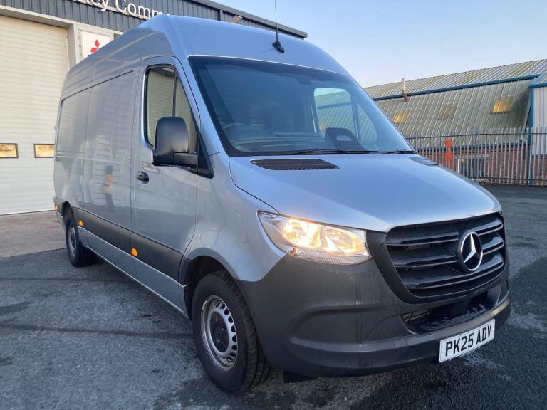 2025 Mercedes-Benz Sprinter 2.0 315 CDI PRO G-Tronic RWD L2 H2 Euro 6 (s/s) 5dr PANEL VAN Diesel ...