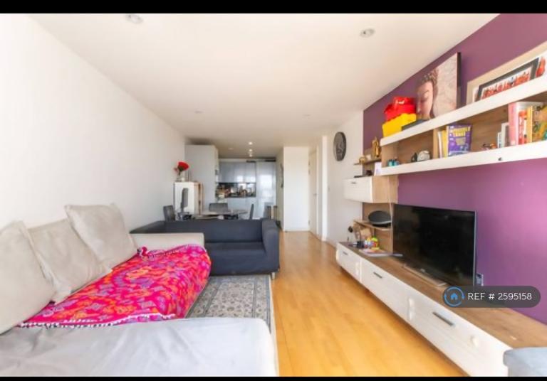 2 bedroom flat in Elm Road, Wembley, HA9 (2 bed) (#2595158)