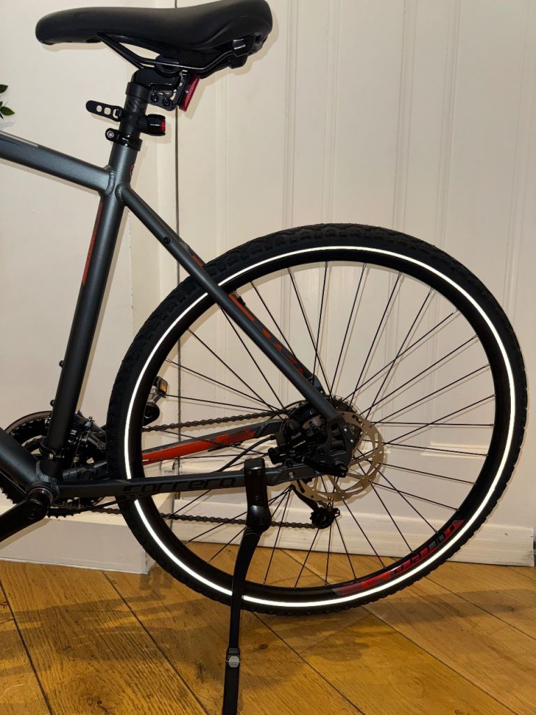 Hybrid Bike Carrera Crossfire 3 - Like New