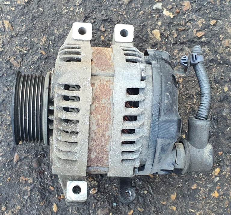 Honda CRV 2.2 Alternator Diesel 2008