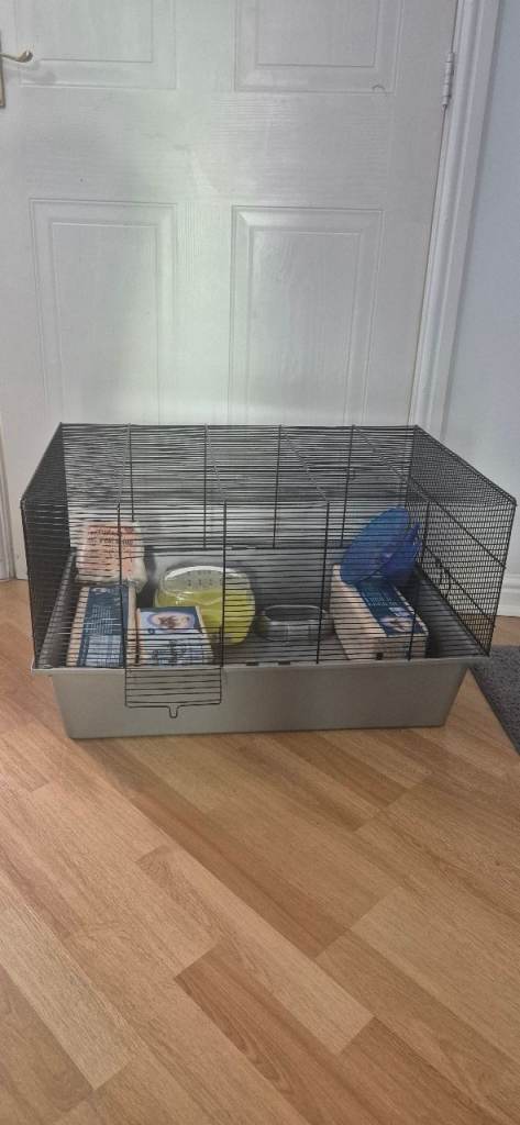 Hamster / guinea pig cage 