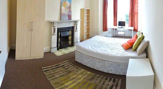 Large Double Room | Mature Students & Recent Graduates | £135/week BILLS INCLUDED