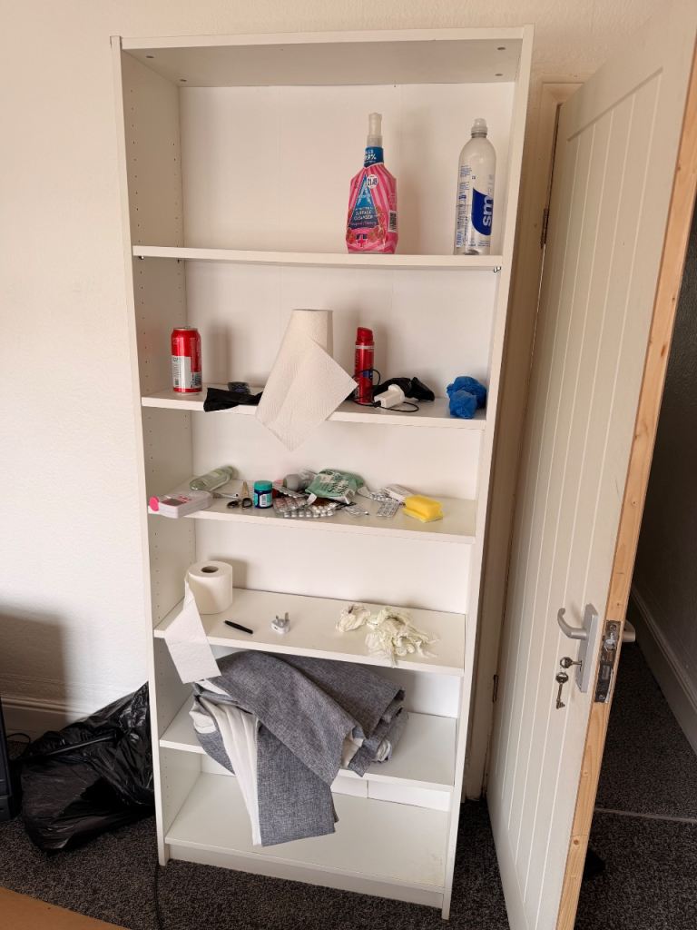 White Bookcase / Shelving Unit – Good Condition