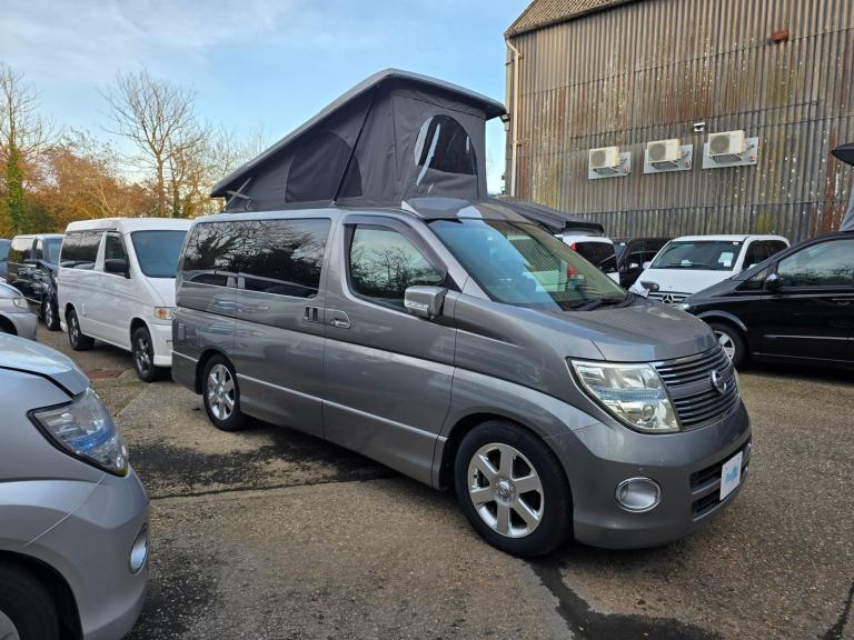 Nissan Elgrand series 3 Campervan automatic Ref D80