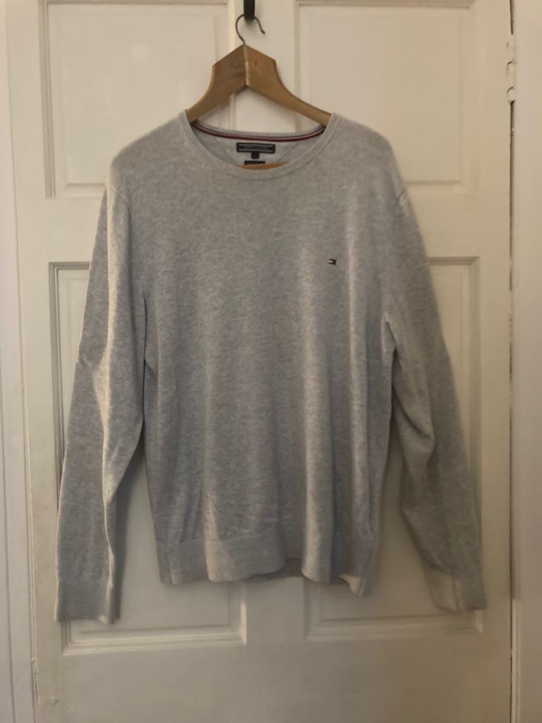 TOMMY HILFIGER GREY JUMPER