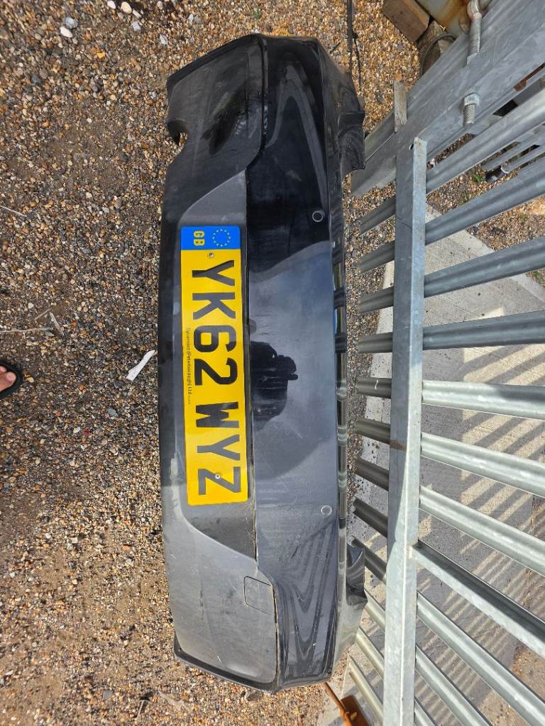 BMW 1 SERIES F20 F21 M SPORT REAR BACK BUMPER BLACK M SPORT SENSOR BREAKING PARTs