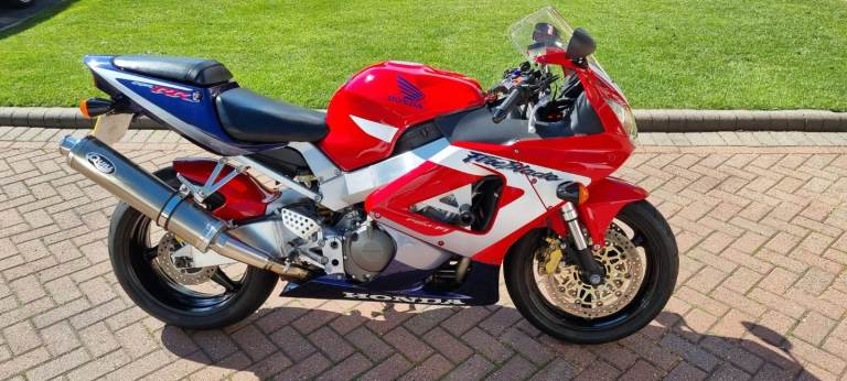 Honda, CBR, 2002, 929 (cc)