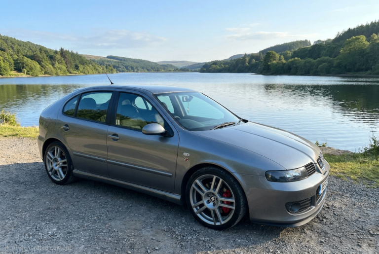 Seat leon cupra R 17" alloys refurbished new tyres