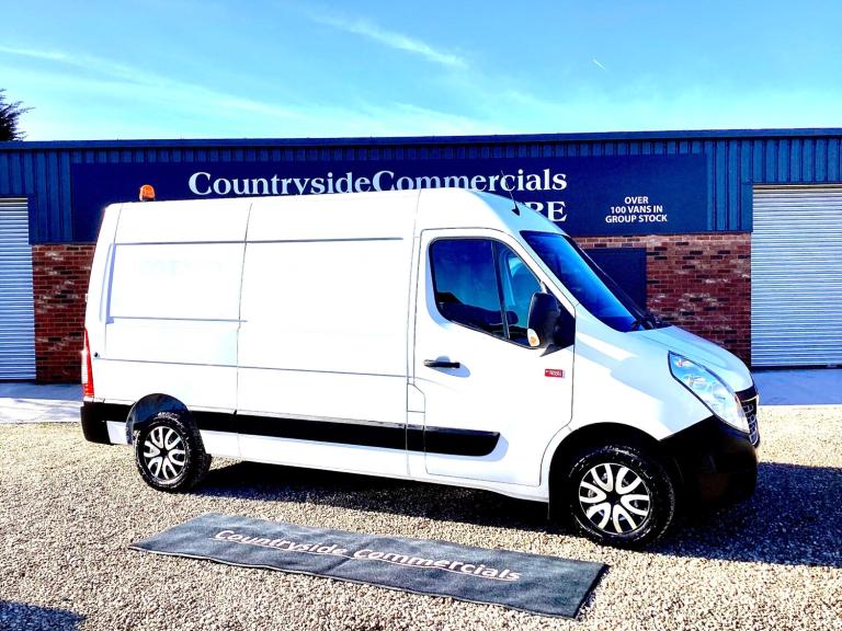 2019 Renault Master 2.3DCi 110BHP 3.5T H2 L2 COMFORT VAN / MEDIUM WHEEL BASE / HIGH ROOF VAN  PAN...